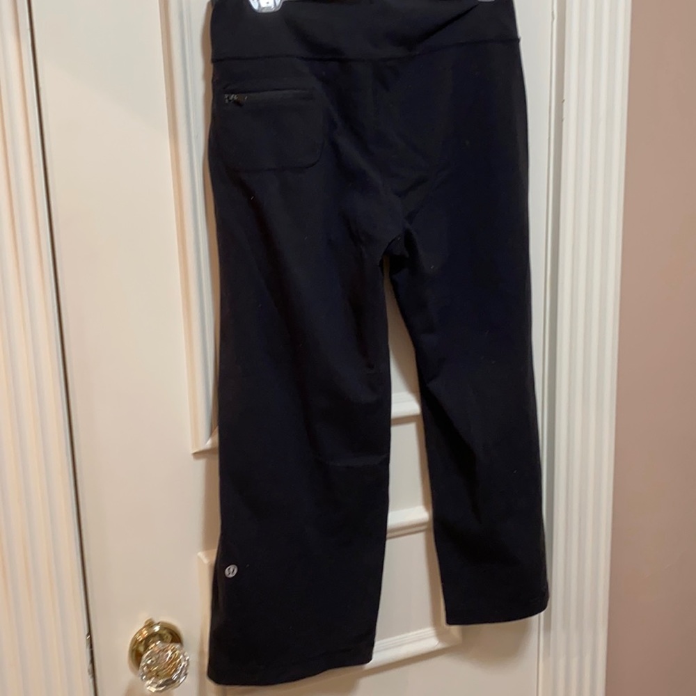Lululemon capris - Picture 2 of 7